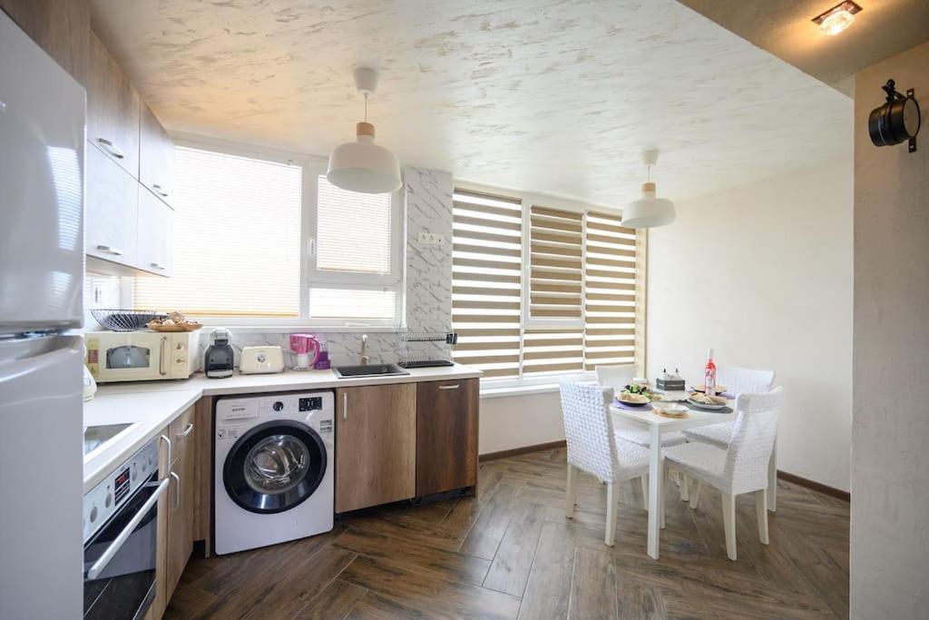 Sunset Luxury Apartment Varna Exterior foto